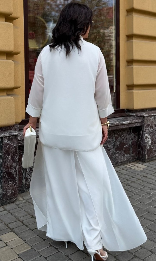 Костюм жіночий брючний, молодіжний, літній, (р. 48-62)